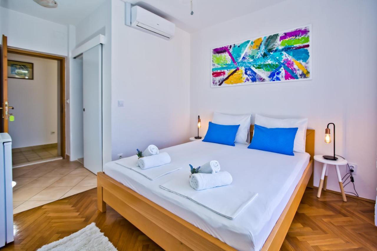 Apartments And Rooms Marija Hvar Town Exterior foto