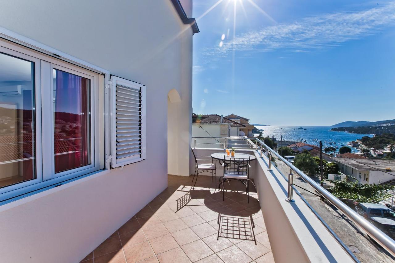 Apartments And Rooms Marija Hvar Town Exterior foto