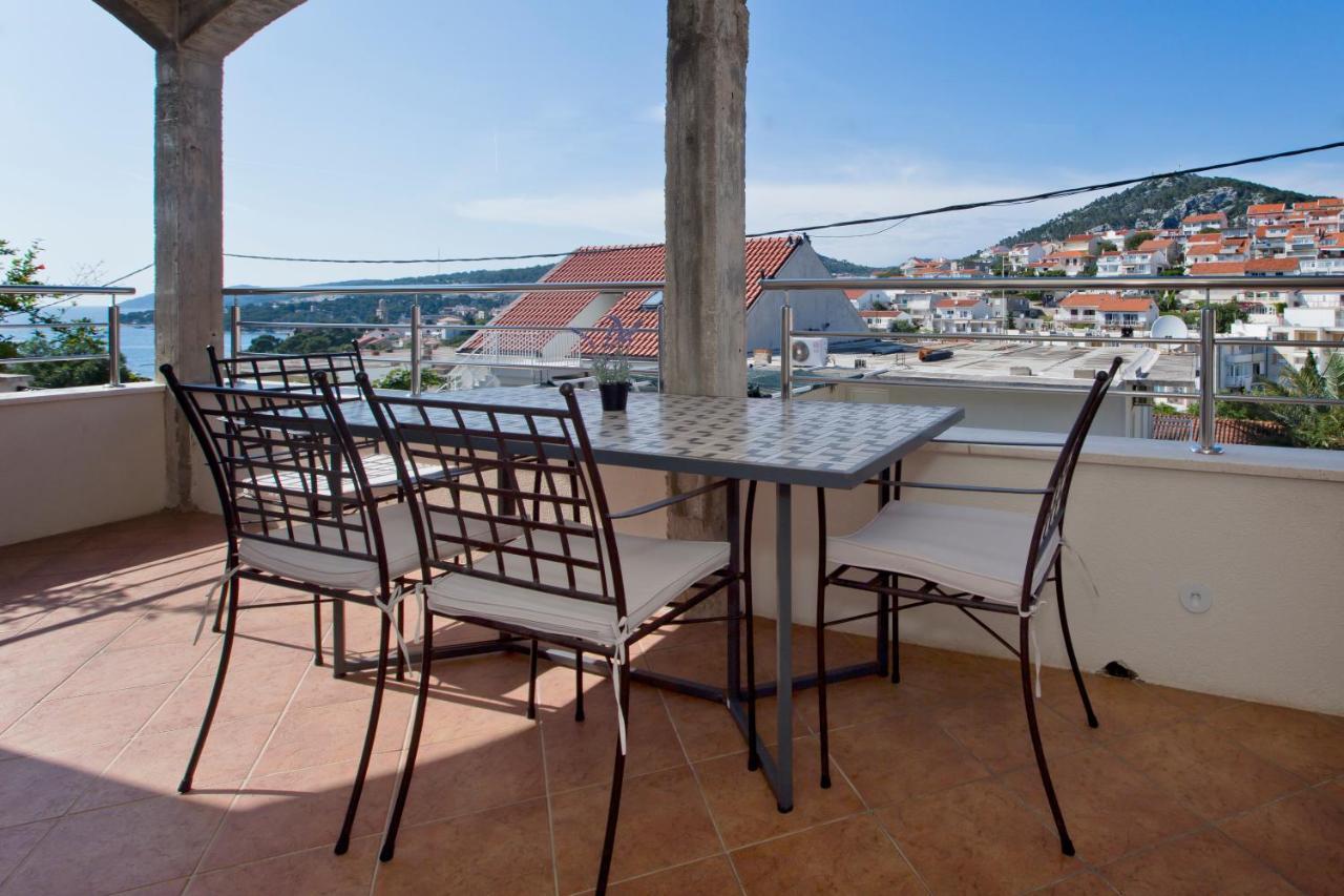 Apartments And Rooms Marija Hvar Town Exterior foto