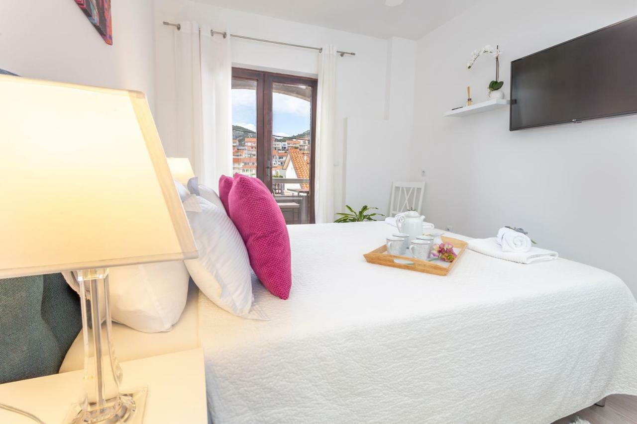 Apartments And Rooms Marija Hvar Town Exterior foto